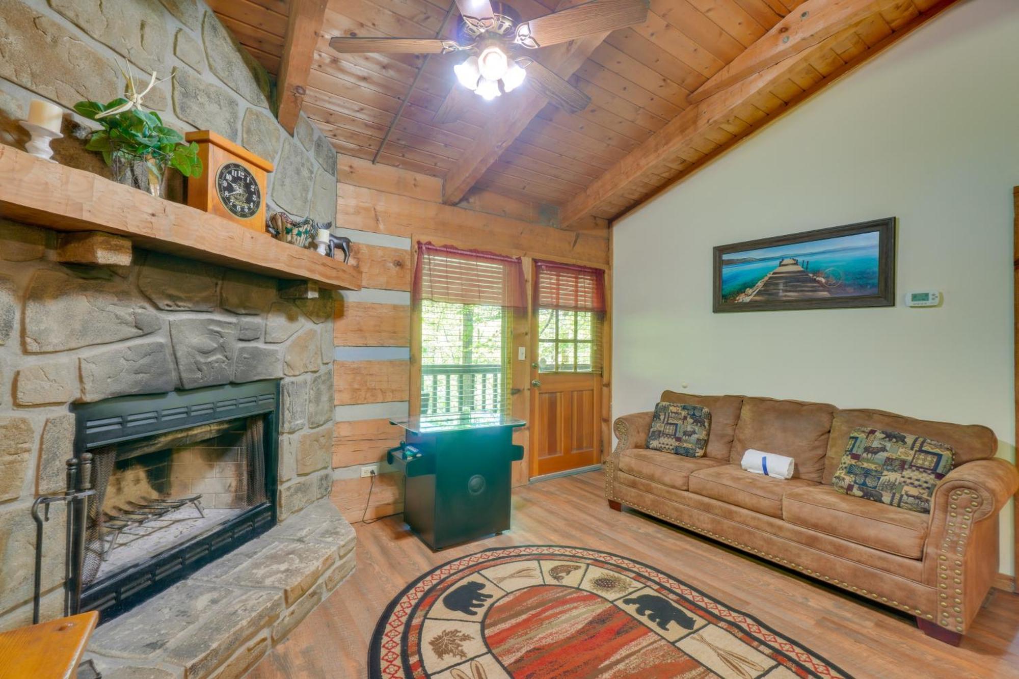 Gatlinburg Cabin With Hot Tub About 6 Mi To Downtown! Extérieur photo